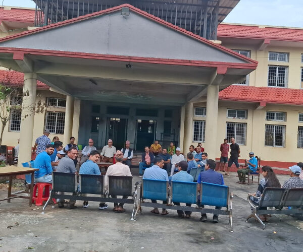 कैलाली जिल्ला अदालतमा आगजनी गरेको आरोपमा तीन जना पक्राउ